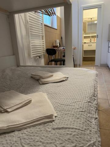 Sos Apartments Радовлица Экстерьер фото